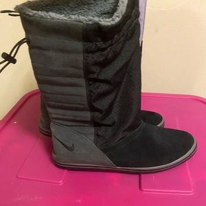 Nike booties